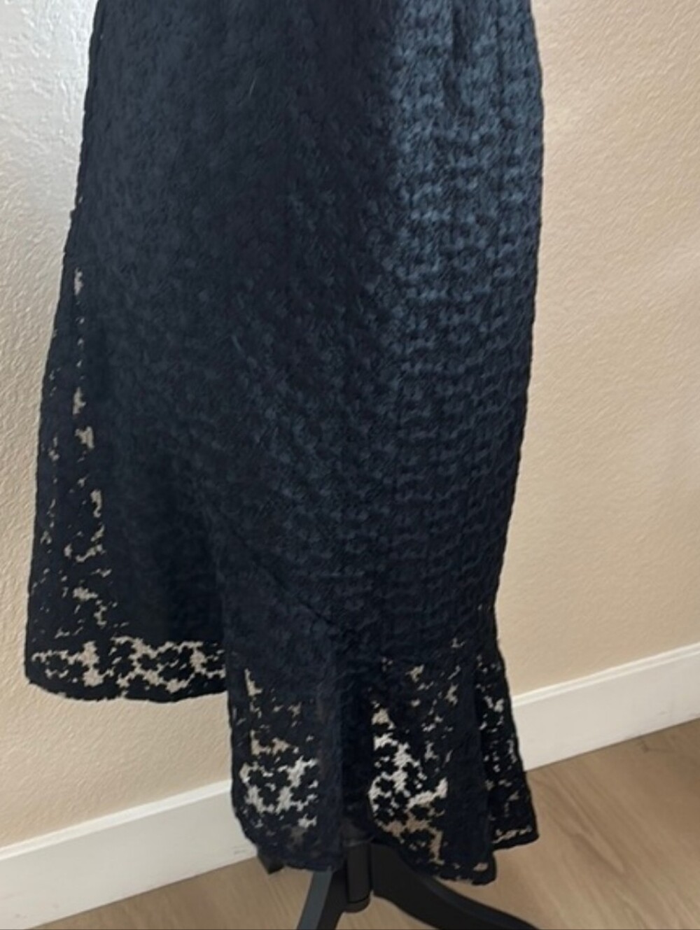 TopShop Women's Black Embroidered Lace Asymmetrical Backless Party Dress. Sz 8 - Picture 5 of 7